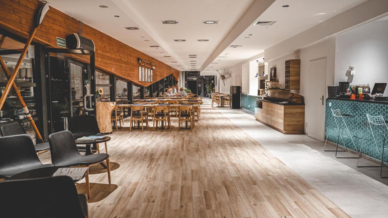 Hotel Termalny อูเนียยูฟ ภายนอก รูปภาพ